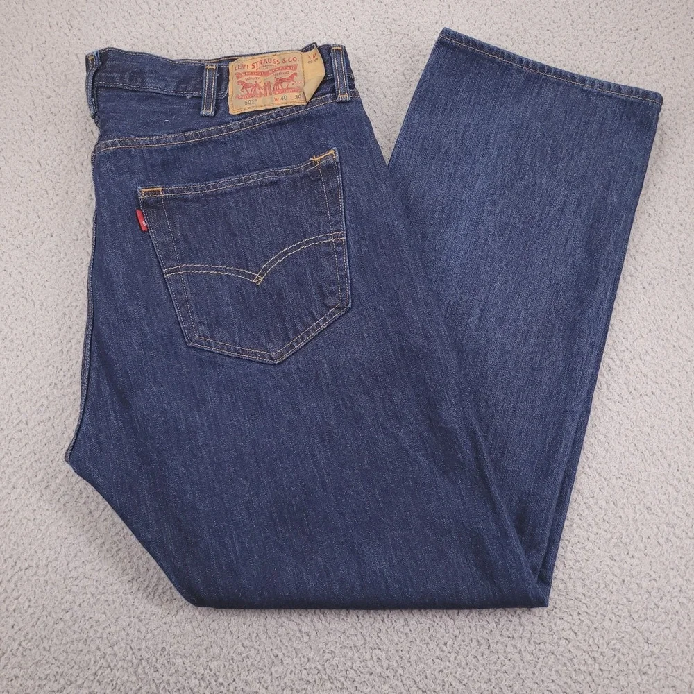 LEVIS 501 Jeans Mens Size 40x30 Classic Fit Straight Button Fly Dark Wash Denim